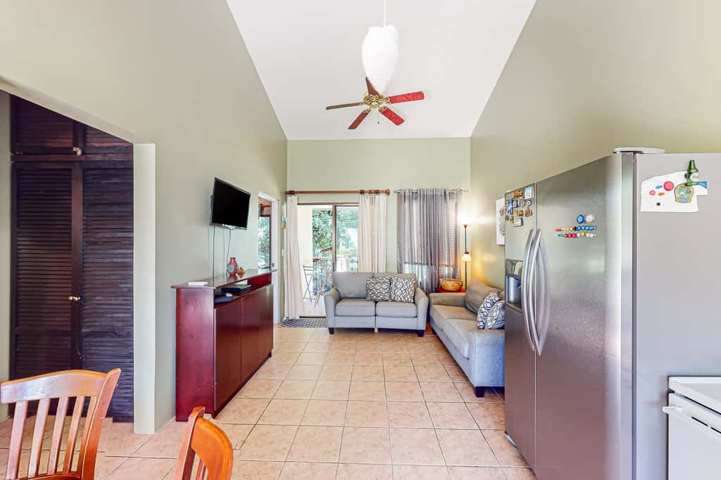 Playa Ocotal Condo w/ Pool: Walk to the Beach!