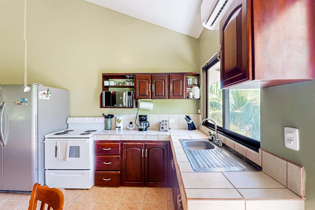 Playa Ocotal Condo w/ Pool: Walk to the Beach!