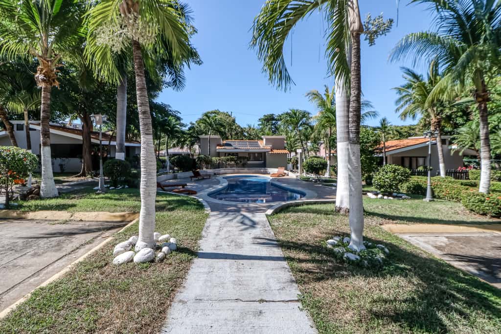 Studio w/ Resort-Style Pool, Walk to Beach!