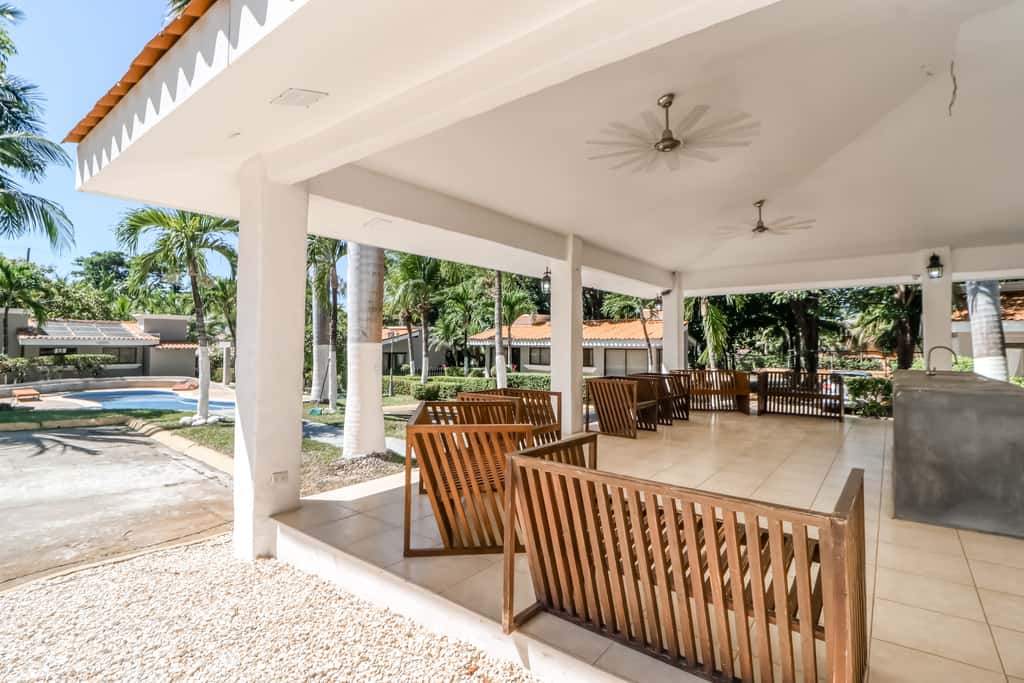 Studio w/ Resort-Style Pool, Walk to Beach!