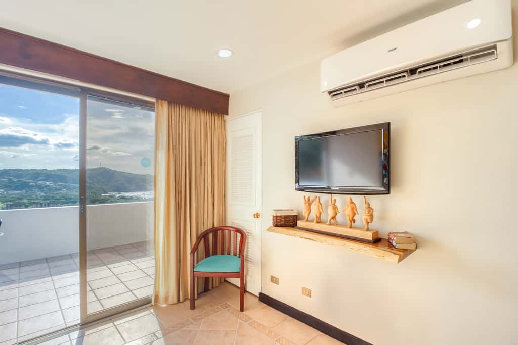 Playa Hermosa Resort Villa w/ Ocean Views & Pool!