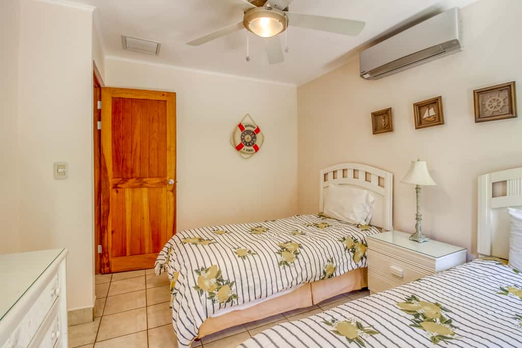 Bahia Pez Vela Resort: Ocean-View Condo