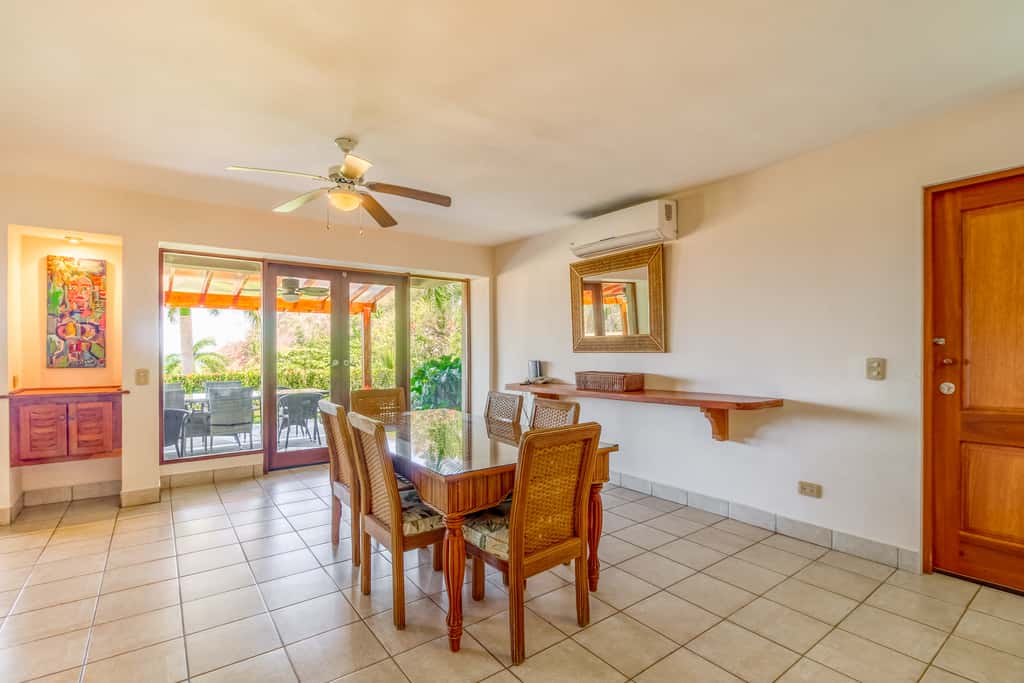 Bahia Pez Vela Resort: Ocean-View Condo