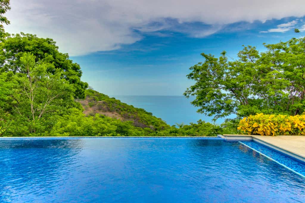 Bahia Pez Vela Resort: Ocean-View Condo