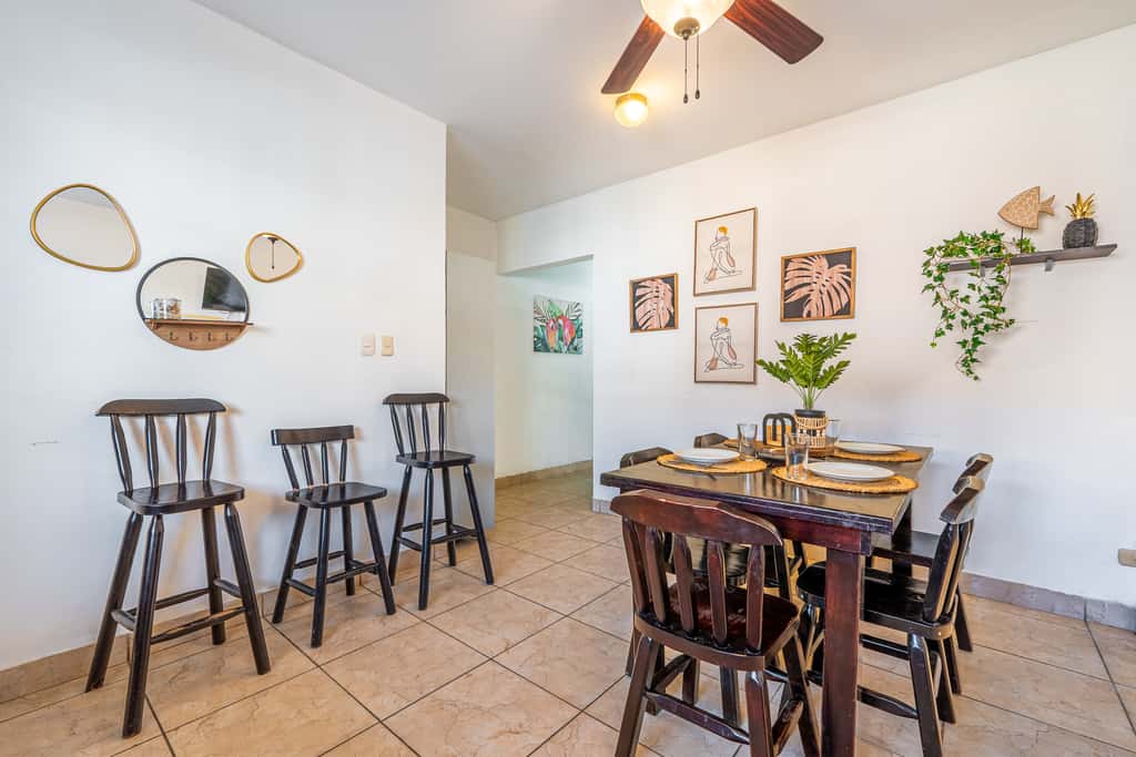 Near Beach! Playas del Coco Condo w/ Pool
