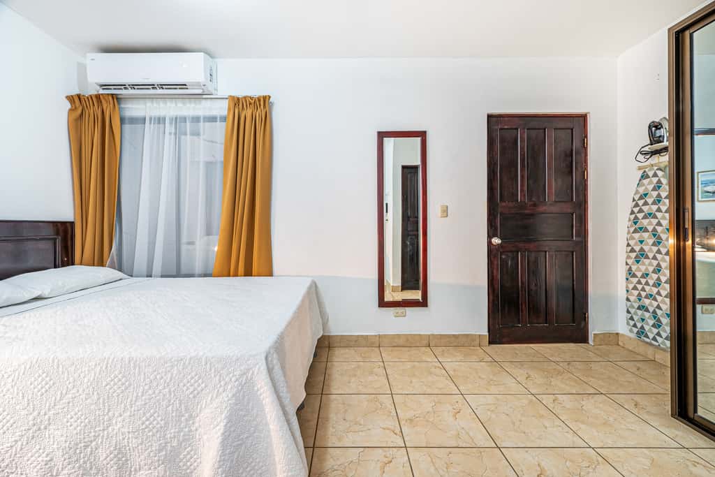 Near Beach! Playas del Coco Condo w/ Pool