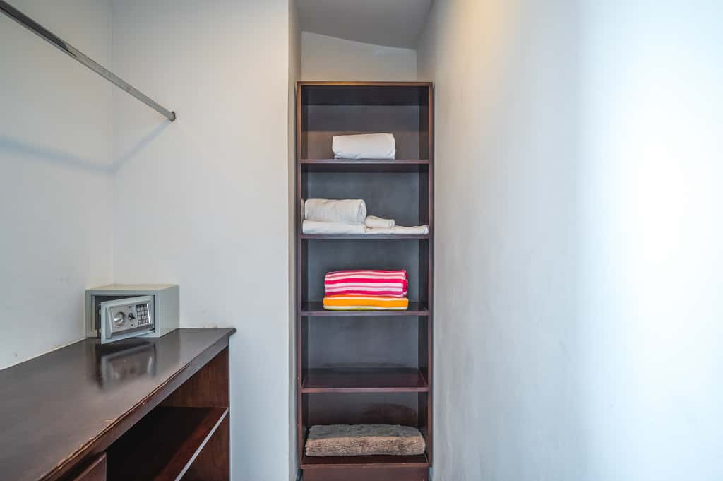 Relaxing 3BR Ocean-View Condo | 2 Balconies