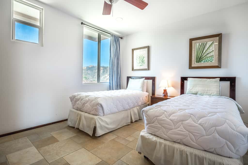 Relaxing 3BR Ocean-View Condo | 2 Balconies