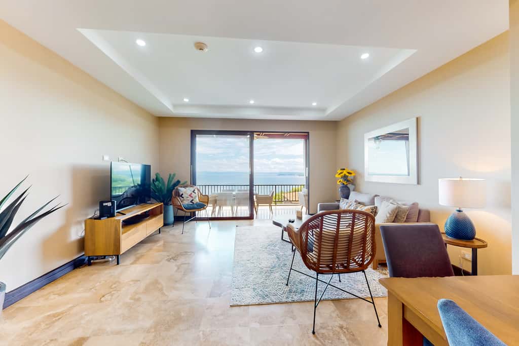 Ocean-View Ocotal Villa, Balcony & Pool