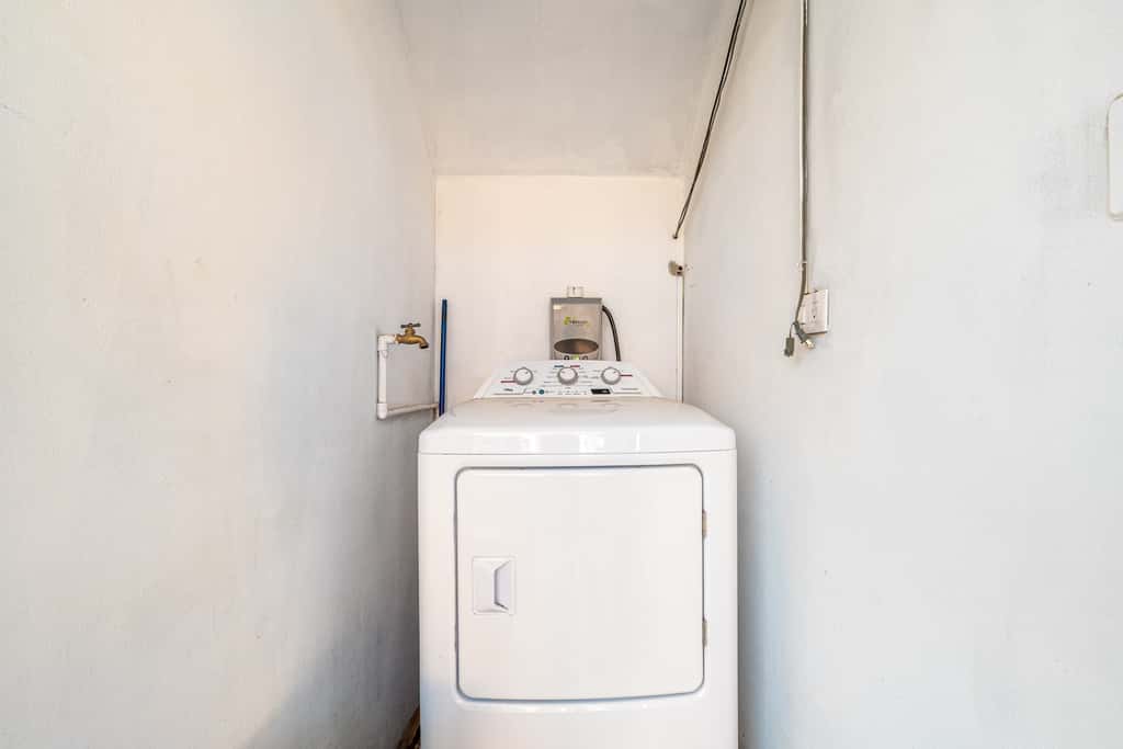 Playas del Coco Condo w/ Pool: Near Beach!