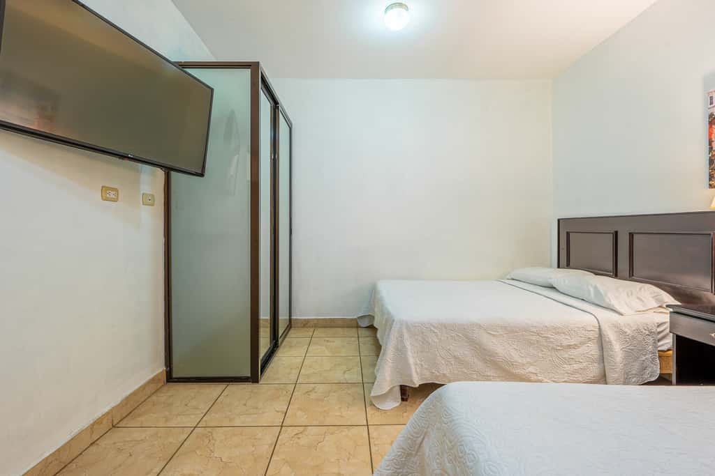 Playas del Coco Condo w/ Pool: Near Beach!
