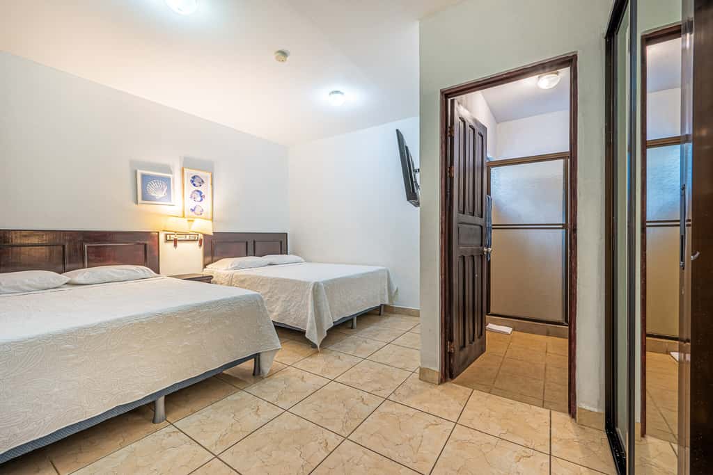 Playas del Coco Condo w/ Pool: Near Beach!