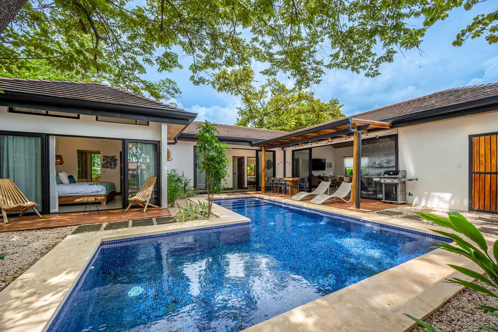 Modern 4BR Family Home w/ Pool in Tamarindo