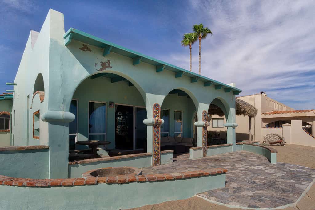 Sabor a la Vida Storybook Oceanfront Home @ Las Conchas