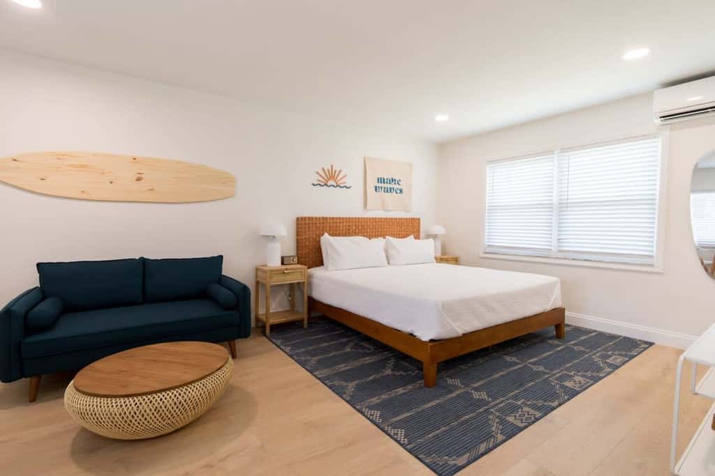 THE JUNI - Studio Steps From Beach & Downtown