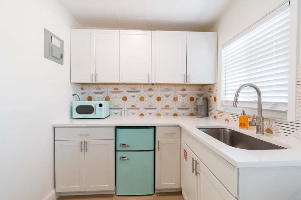 THE JUNI - Studio Steps From Beach & Downtown