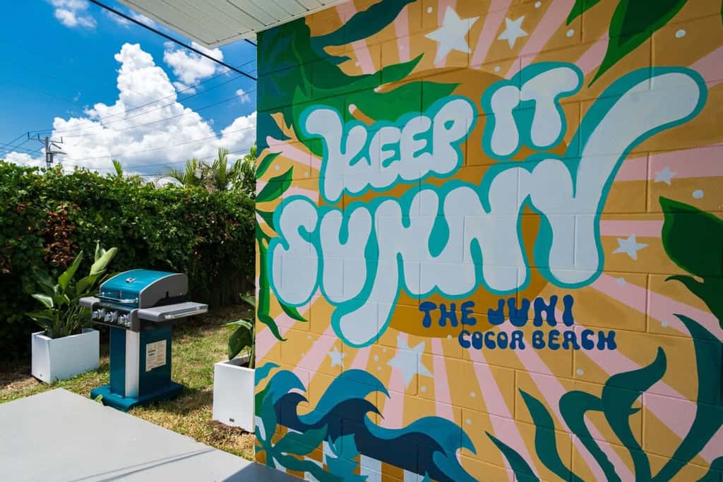 THE JUNI - Studio Steps From Beach & Downtown