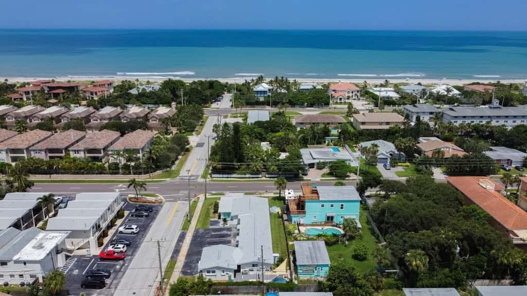 THE JUNI - Studio Steps From Beach & Downtown