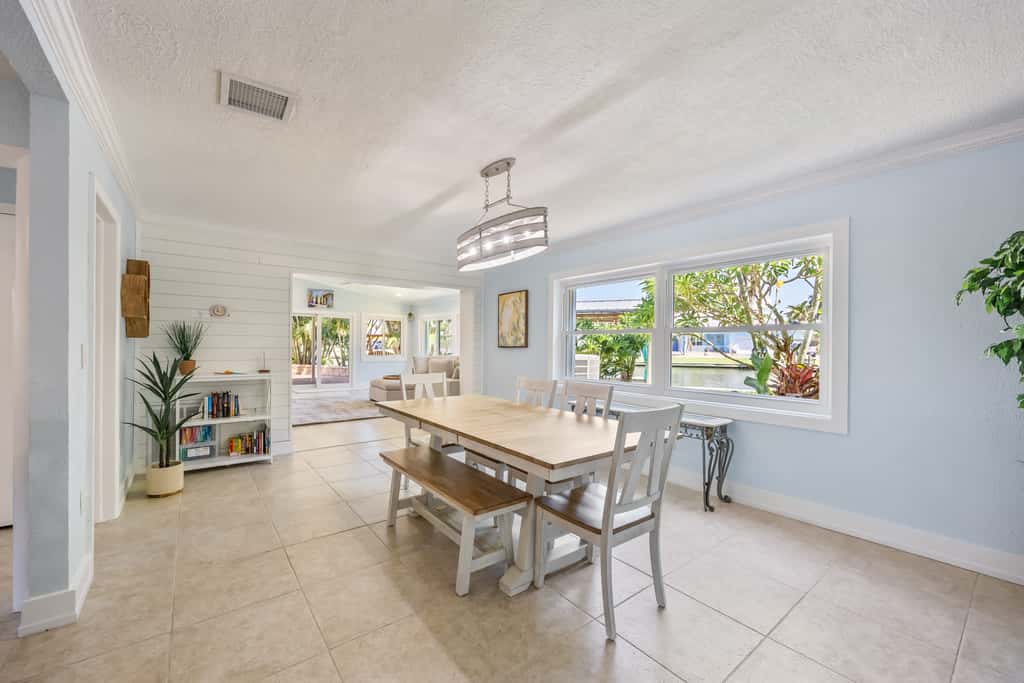 4BR/2.5BA Waterfront Oasis w/ Pool & Dock