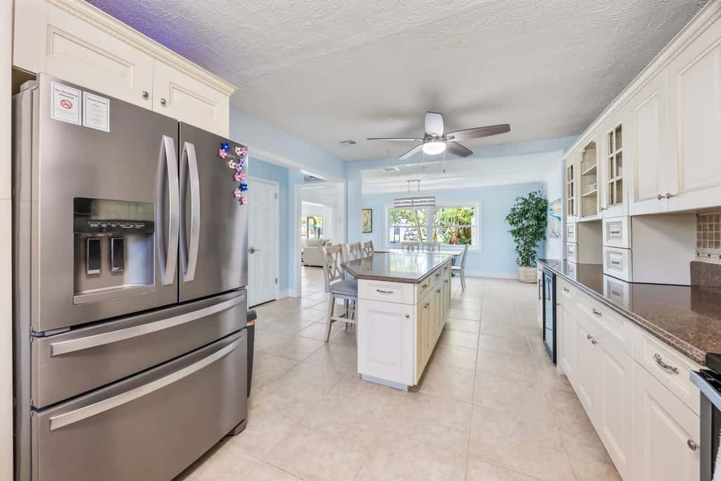 4BR/2.5BA Waterfront Oasis w/ Pool & Dock