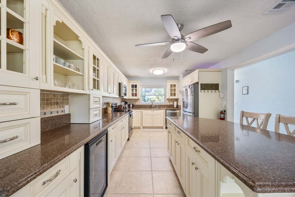 4BR/2.5BA Waterfront Oasis w/ Pool & Dock