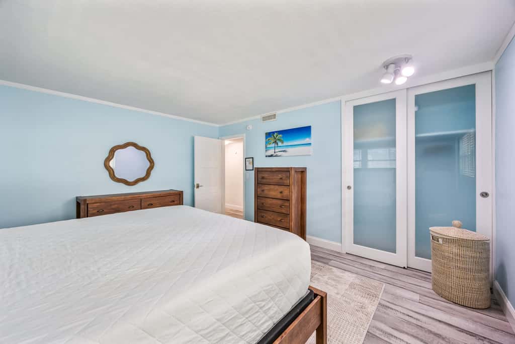 4BR/2.5BA Waterfront Oasis w/ Pool & Dock