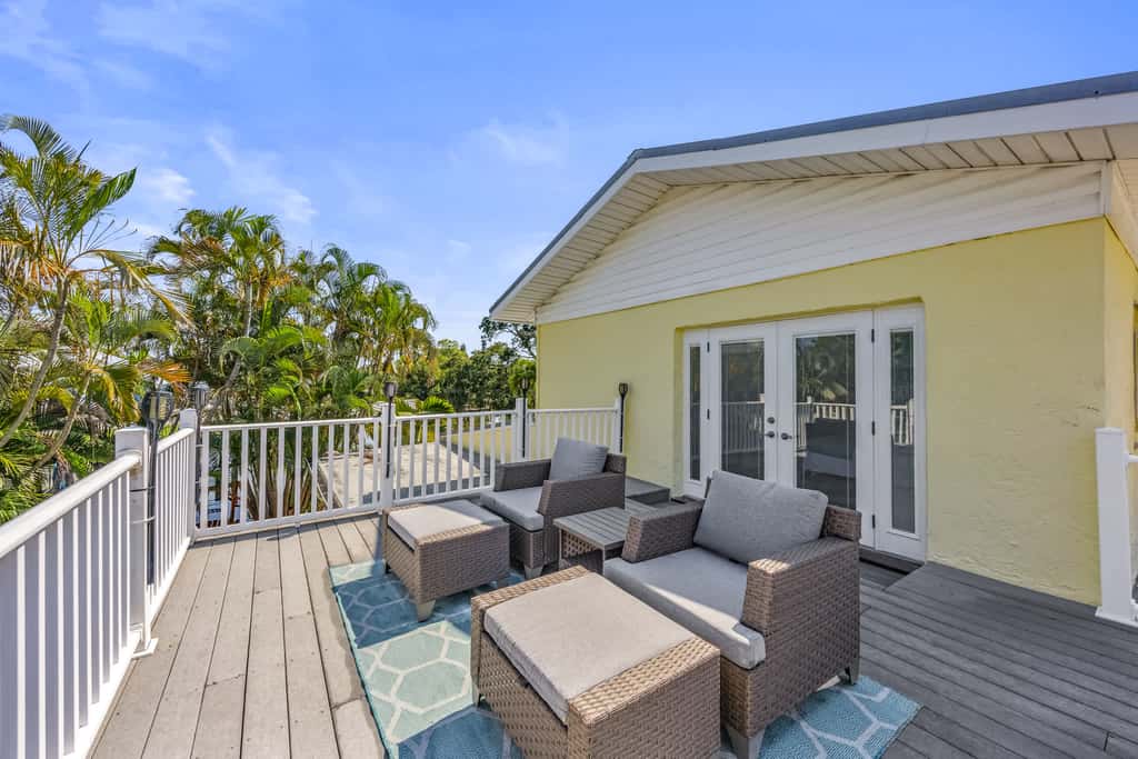 4BR/2.5BA Waterfront Oasis w/ Pool & Dock