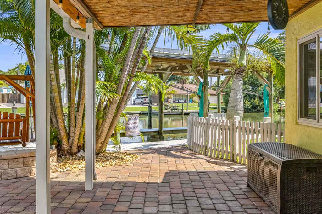 4BR/2.5BA Waterfront Oasis w/ Pool & Dock