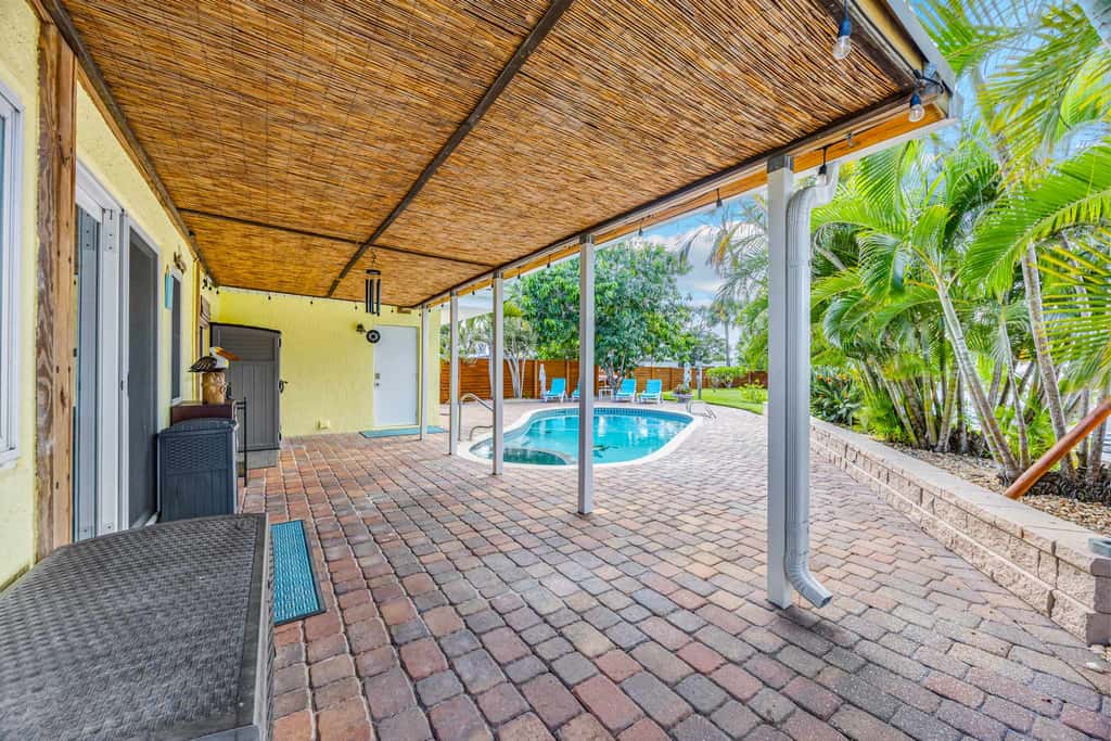 4BR/2.5BA Waterfront Oasis w/ Pool & Dock