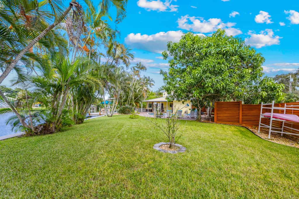 4BR/2.5BA Waterfront Oasis w/ Pool & Dock