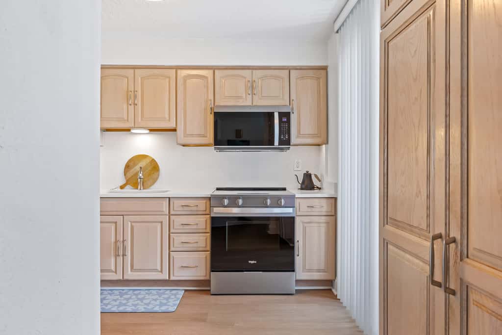 Beachside 2BR Condo | Pool + Walk to Beach