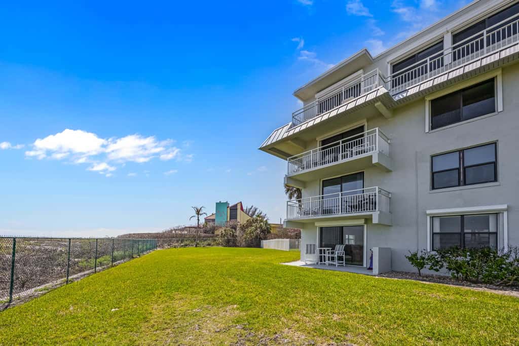Beachside 2BR Condo | Pool + Walk to Beach