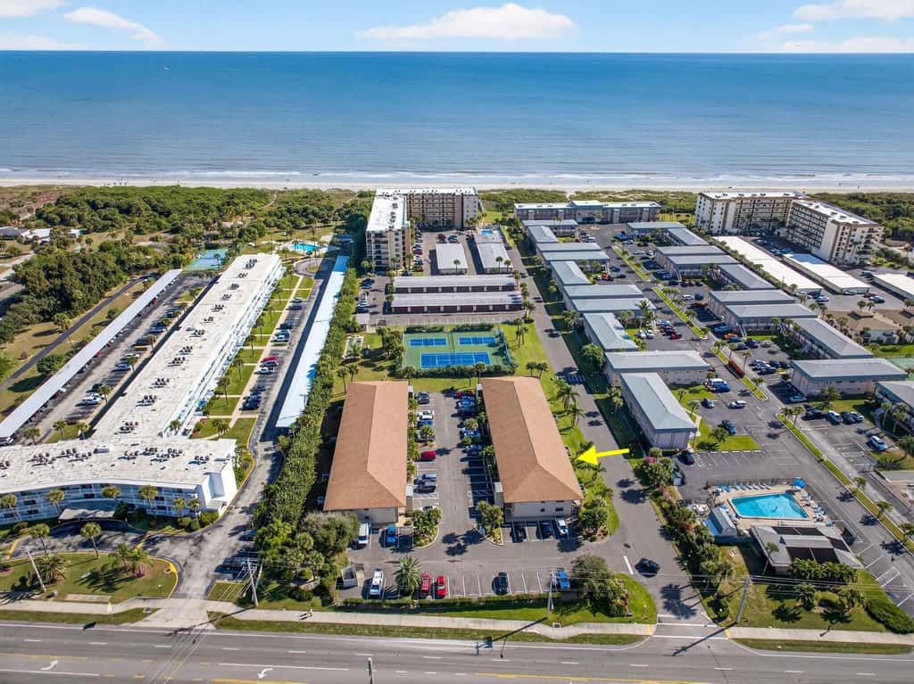 Breezy Cocoa Beach 2BR Condo | 4-min walk to Beach