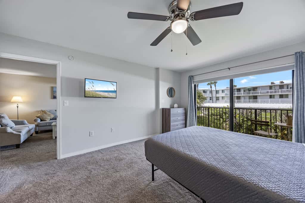 Breezy Cocoa Beach 2BR Condo | 4-min walk to Beach