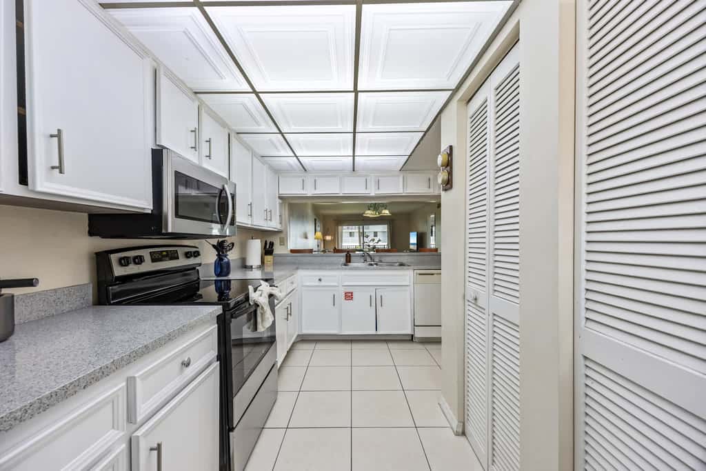 Breezy Cocoa Beach 2BR Condo | 4-min walk to Beach