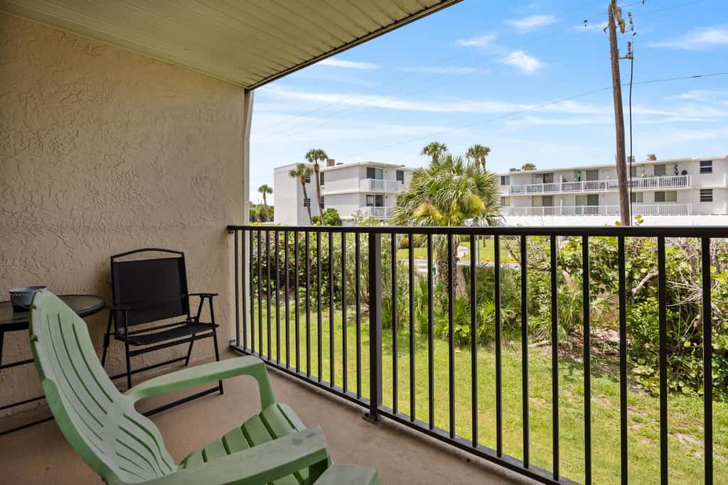 Breezy Cocoa Beach 2BR Condo | 4-min walk to Beach