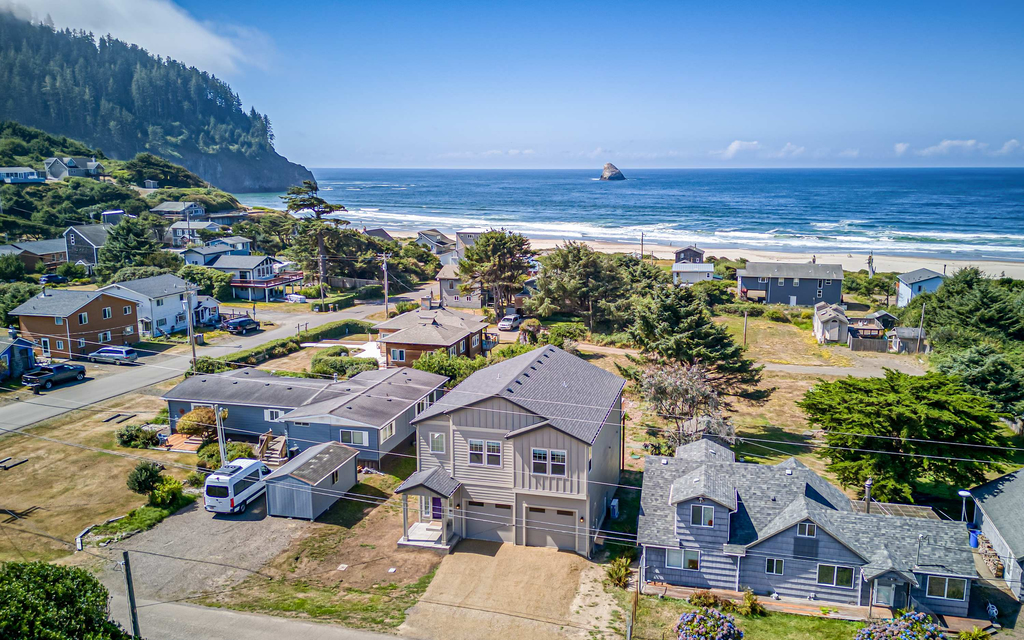 Ocean Views, Chef’s Kitchen & EV Charger