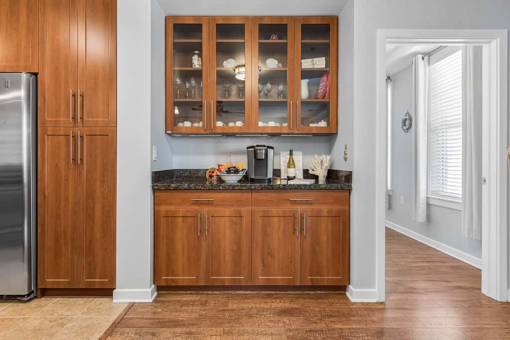 Sojourn 3BD2BA with Balcony, 3 Pools, Beach Access