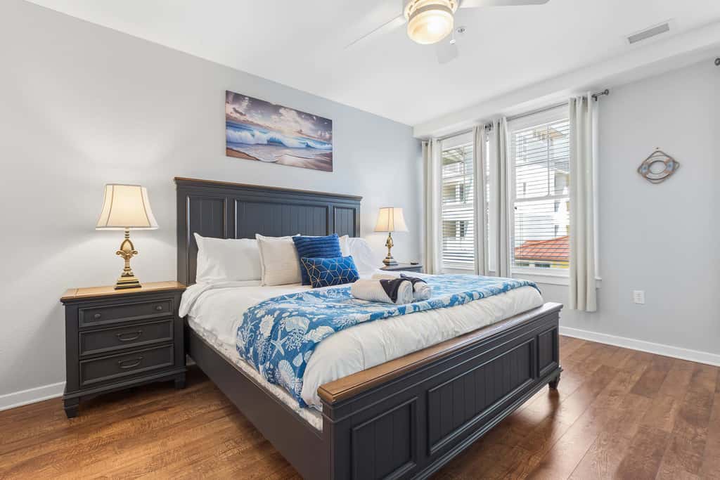 Sojourn 3BD2BA with Balcony, 3 Pools, Beach Access