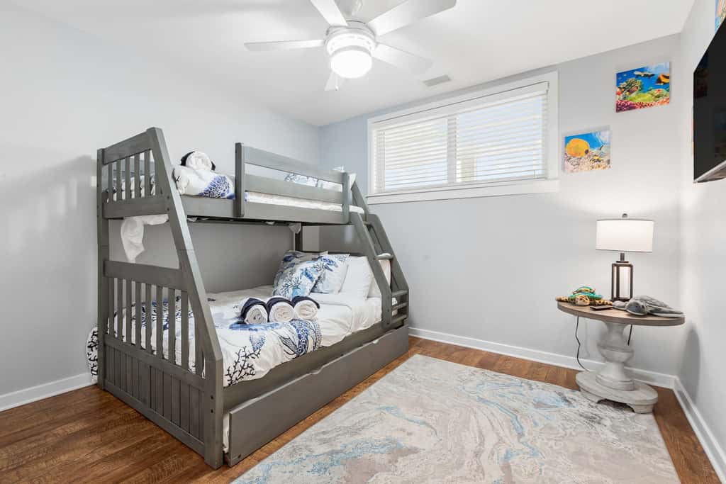 Sojourn 3BD2BA with Balcony, 3 Pools, Beach Access