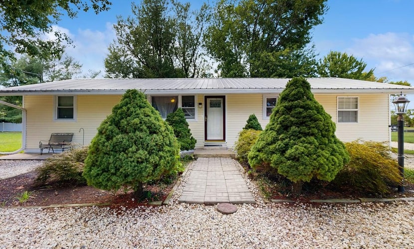 The Ocean Rancher - 40 Woodland Ave