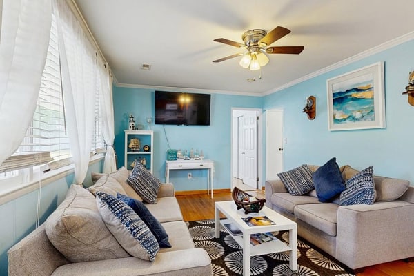 The Ocean Rancher - 40 Woodland Ave