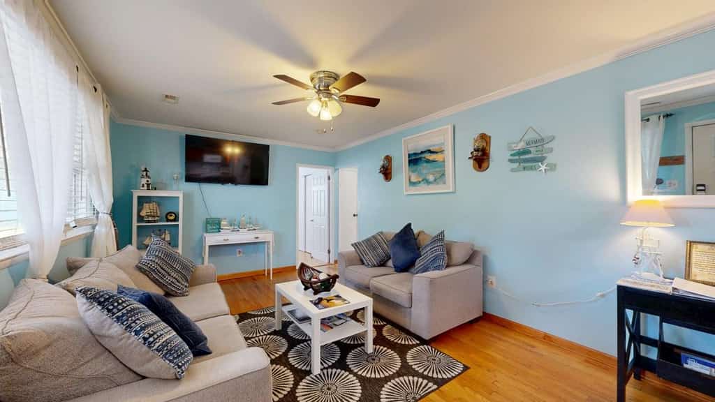 The Ocean Rancher - 40 Woodland Ave