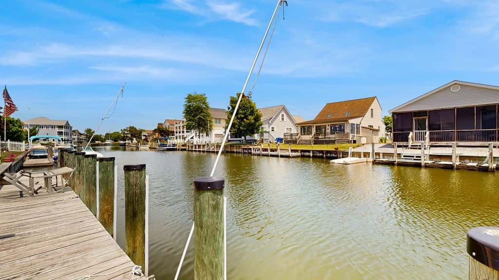 Keen-Wik on the Bay - 38351 Walnut Ln
