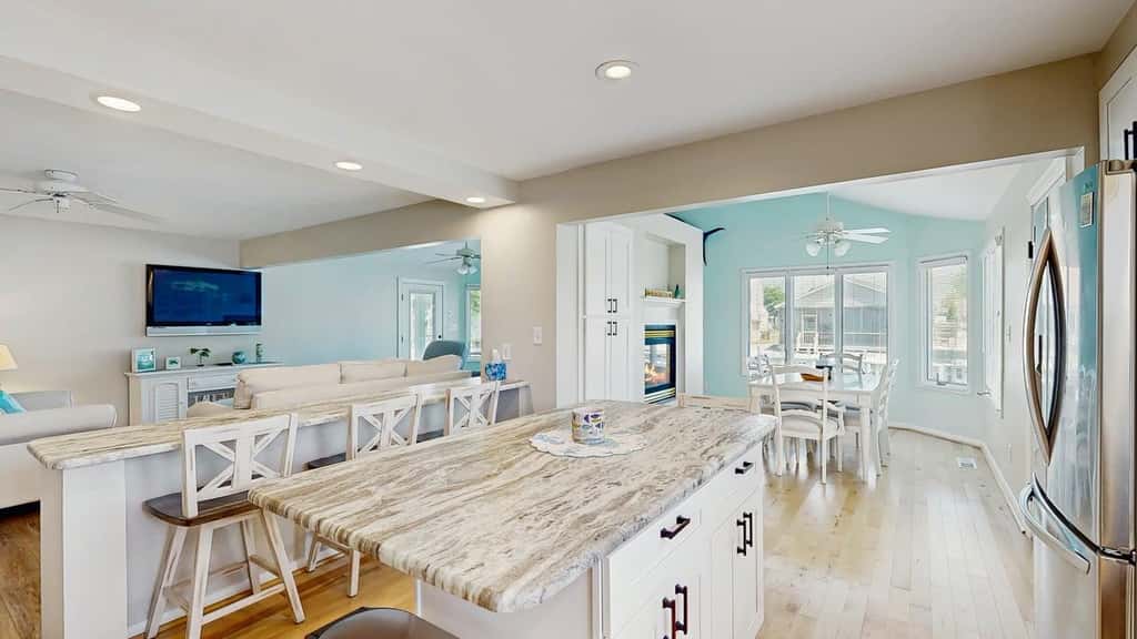 Keen-Wik on the Bay - 38351 Walnut Ln