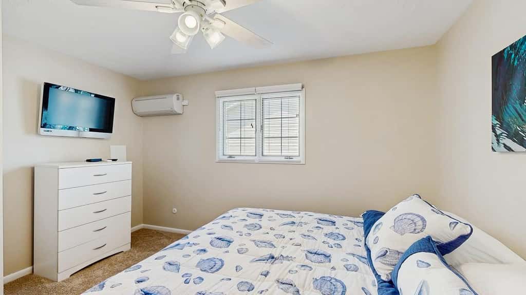 Keen-Wik on the Bay - 38351 Walnut Ln