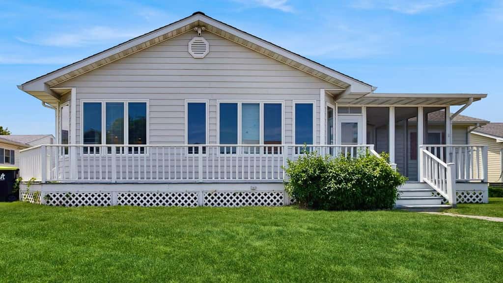 Keen-Wik on the Bay - 38351 Walnut Ln