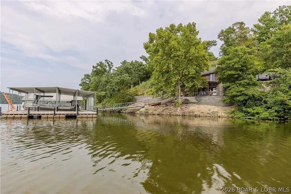 Quiet 4BR Cabin - LAKE VIEW - Dock & Fire Pit