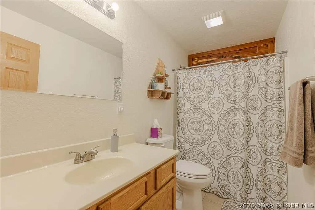 Quiet 4BR Cabin - LAKE VIEW - Dock & Fire Pit