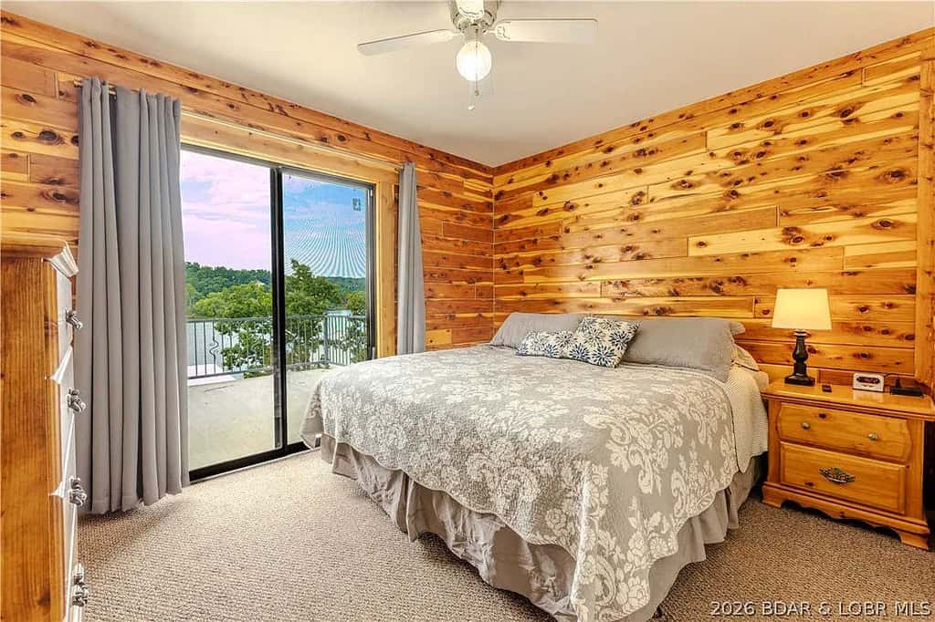 Quiet 4BR Cabin - LAKE VIEW - Dock & Fire Pit